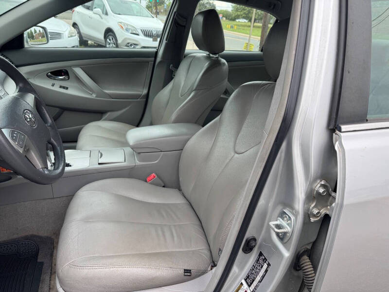 2010 Toyota Camry LE