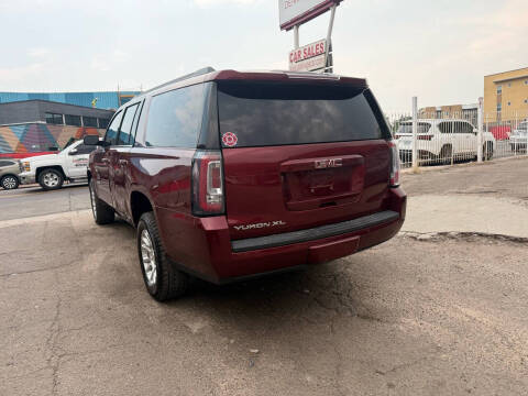 2017 GMC Yukon XL SLT