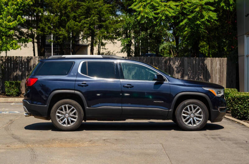 2017 GMC Acadia SLE-2