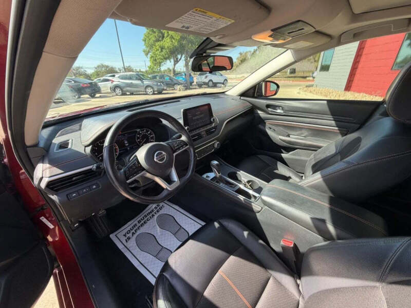 2021 Nissan Altima 2.5 SR