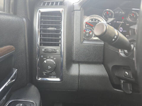 2015 RAM 1500 Laramie