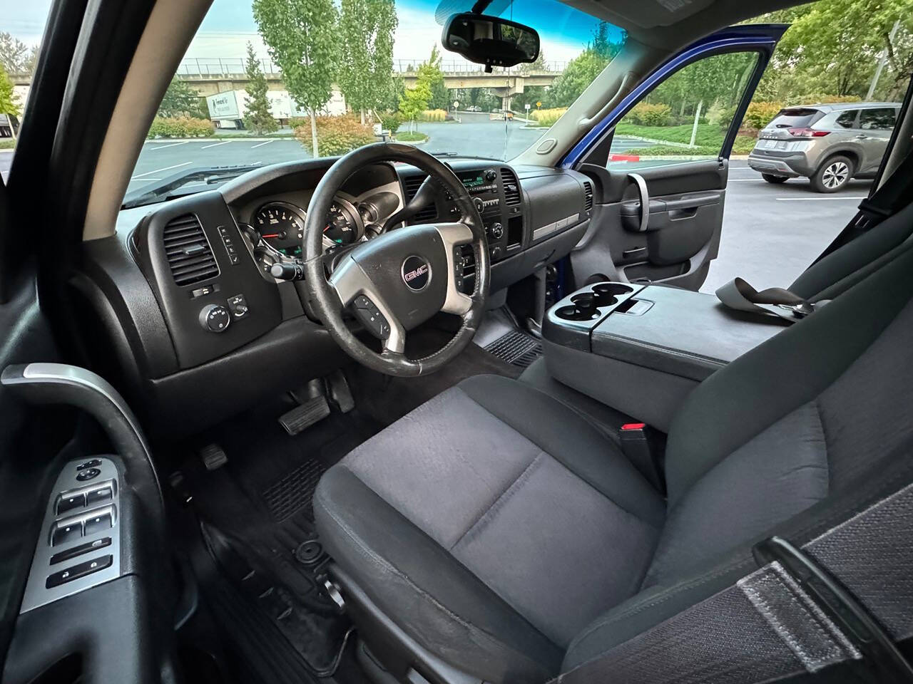 2013 GMC Sierra 1500 for sale at MISHA MASTER MOTORZ LLC in Portland, OR