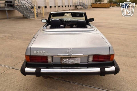 1982 Mercedes-Benz 380-Class 380 SL