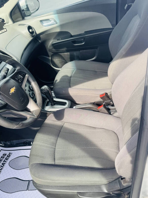 2015 Chevrolet Sonic LT Auto