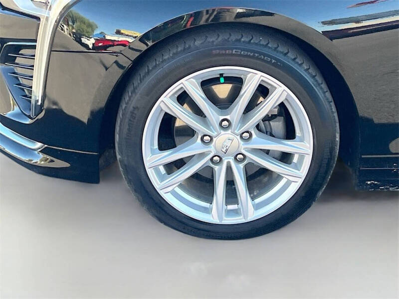 2024 Cadillac CT4 Luxury