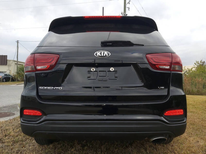 2020 Kia Sorento LX V6