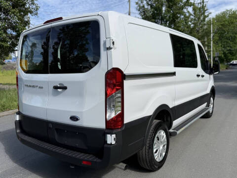 2025 Ford Transit 250