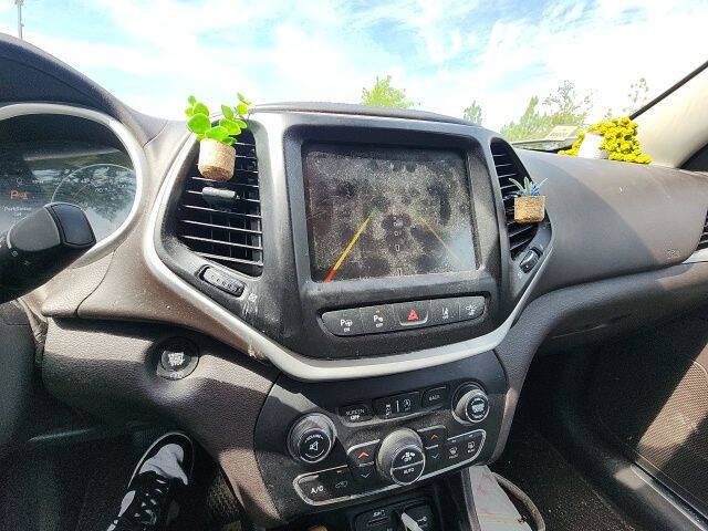 2017 Jeep Cherokee Overland