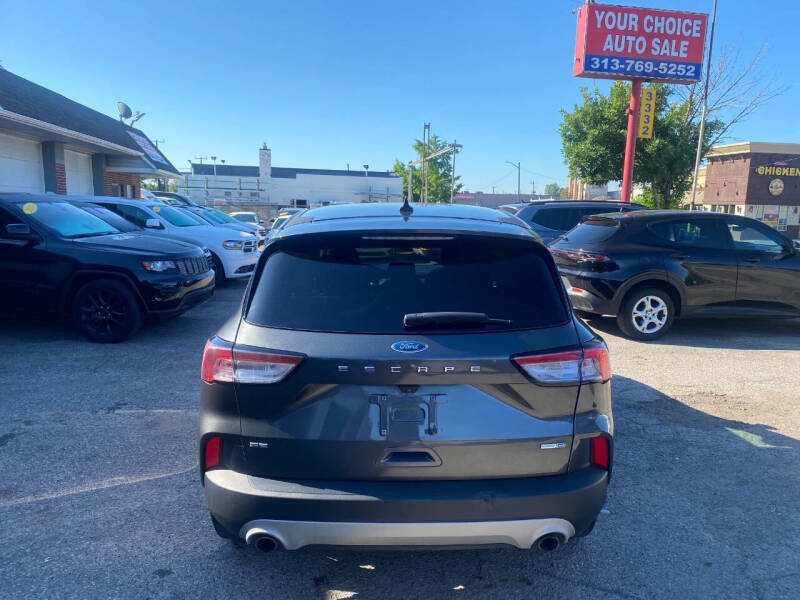 2020 Ford Escape SE