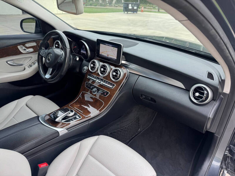 2015 Mercedes-Benz C-Class C 300