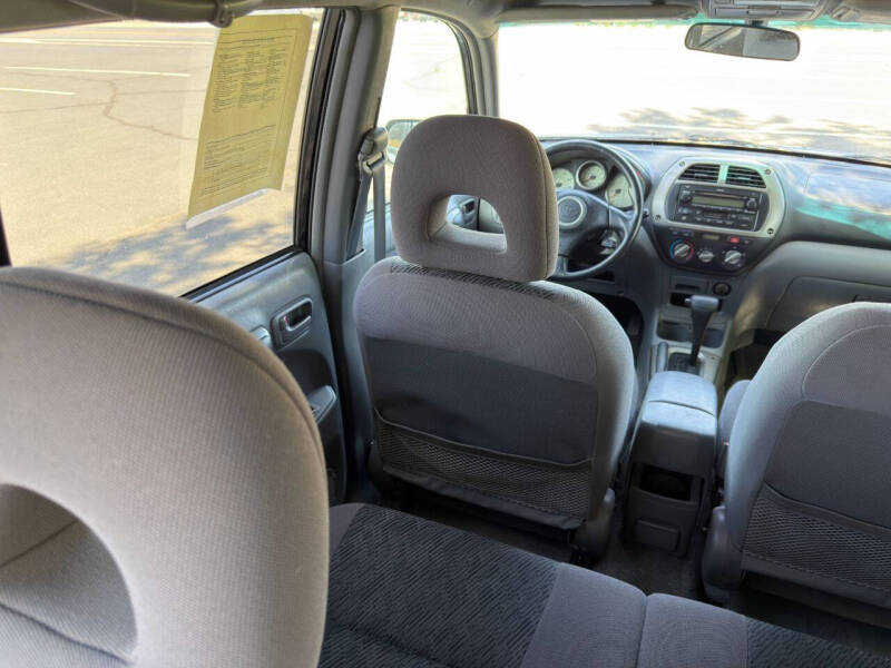 2003 Toyota RAV4