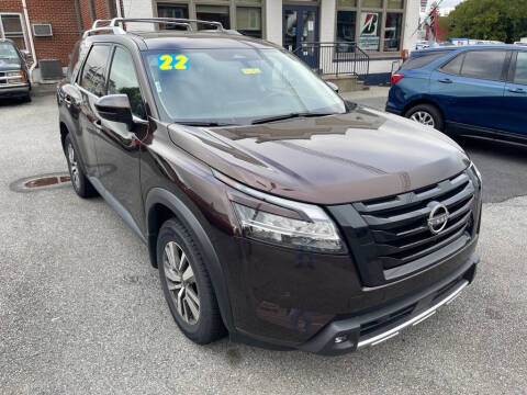 2022 Nissan Pathfinder SL