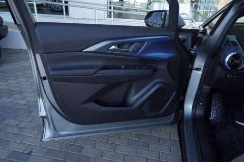 2025 Chevrolet Equinox EV LT 2