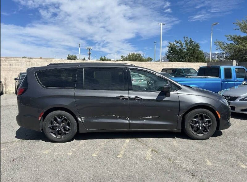 2019 Chrysler Pacifica Touring L Plus