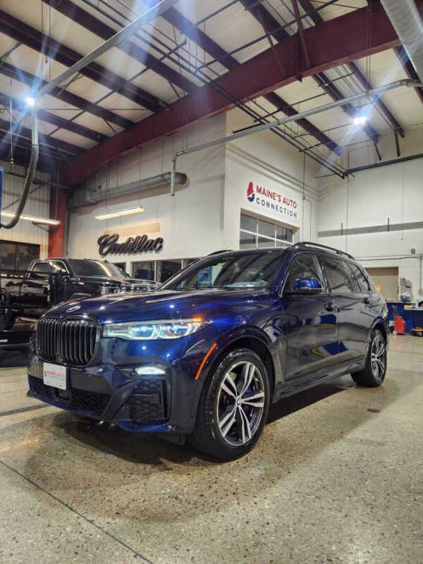 2022 BMW X7 M50i