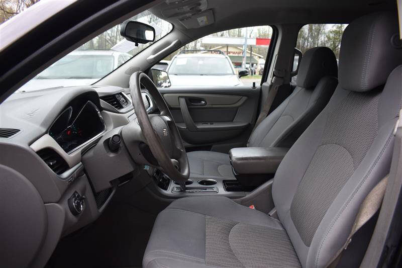 2017 Chevrolet Traverse LS