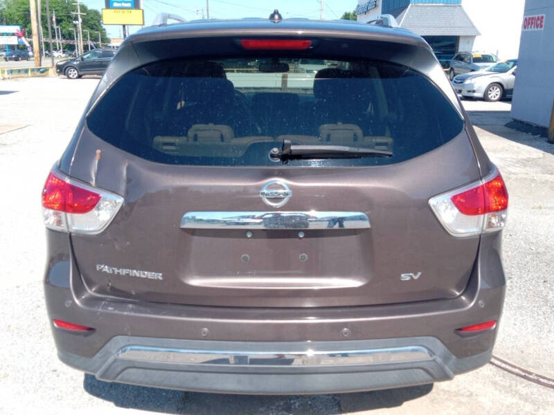 2015 Nissan Pathfinder SV