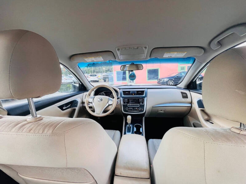 2017 Nissan Altima 2.5 SV