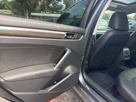 2017 Volkswagen Passat 1.8T SE