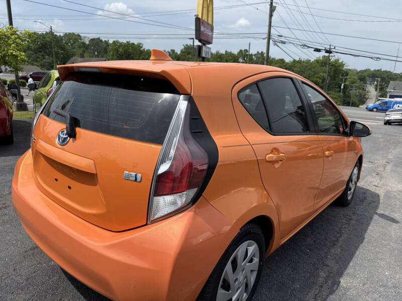 2015 Toyota Prius c Three