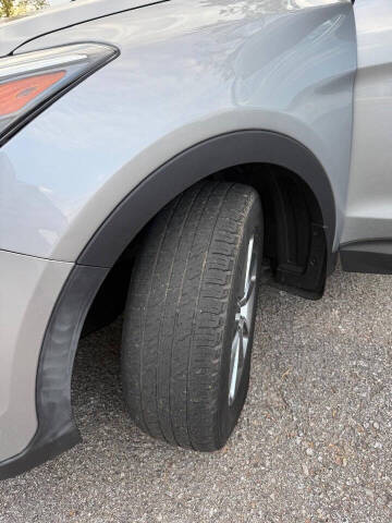 2018 Hyundai Santa Fe SE