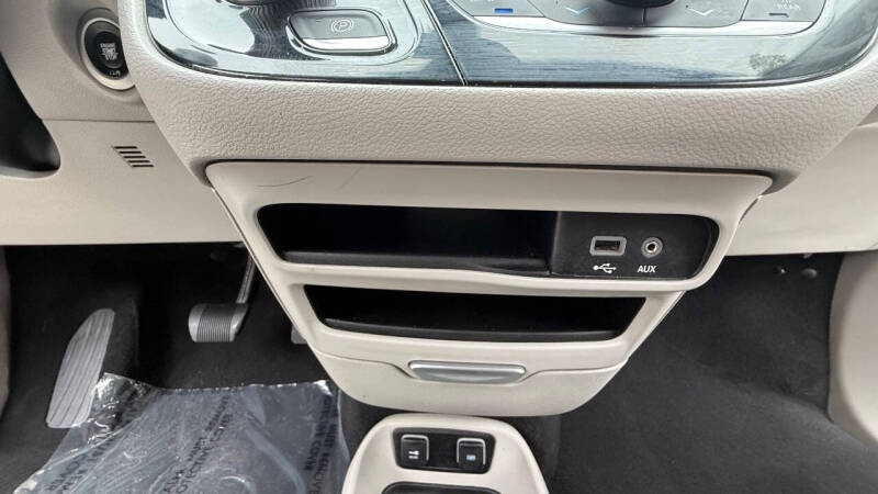 2017 Chrysler Pacifica Touring