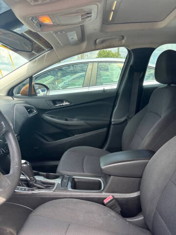 2017 Chevrolet Cruze LT Auto