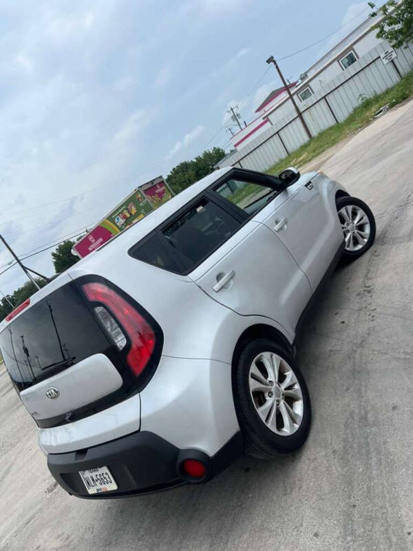 2015 Kia Soul +