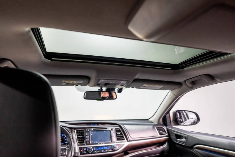 2016 Toyota Highlander