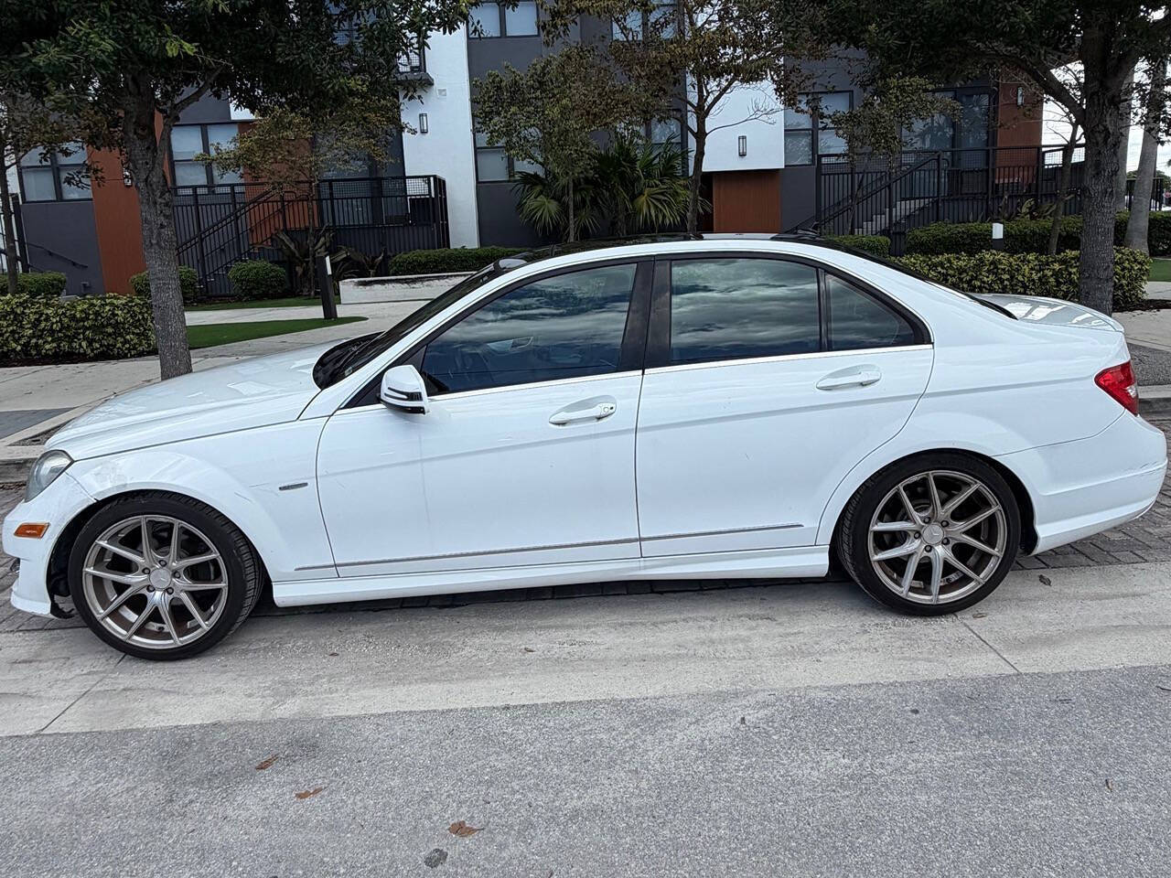 2012 Mercedes-Benz C-Class C 250 Sport 4dr Sedan - Arctic White exterior view 8