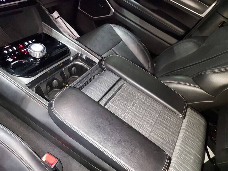 2023 Jeep Wagoneer Series II