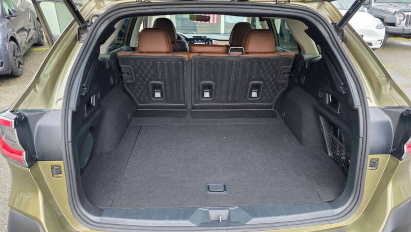 2022 Subaru Outback Touring XT