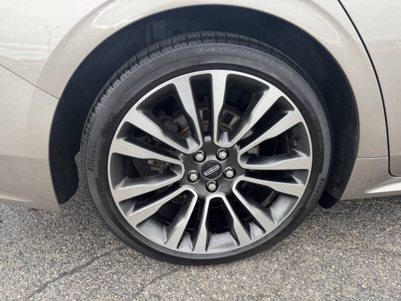 2019 Lincoln Continental Reserve