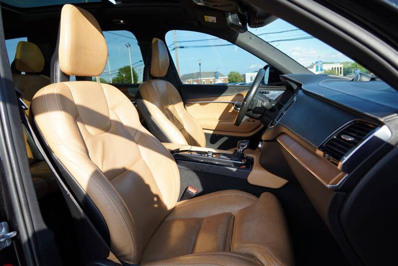 2016 Volvo XC90 T6 First Edition