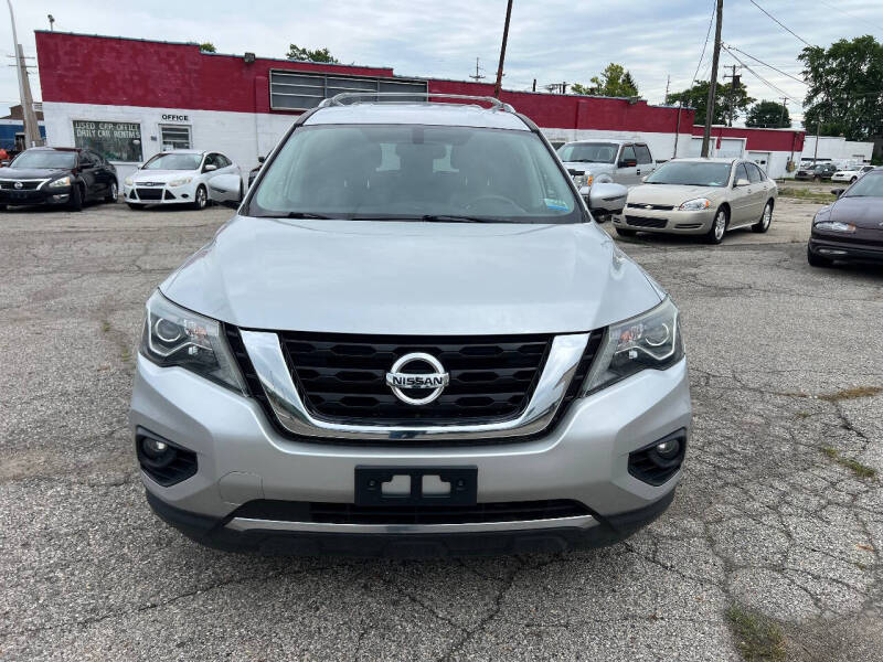 2017 Nissan Pathfinder SL
