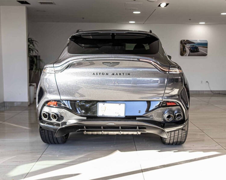 2026 Aston Martin DBX 707