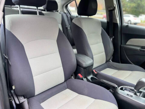 2014 Chevrolet Cruze LS Auto