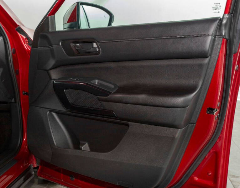 2023 Nissan Pathfinder SV