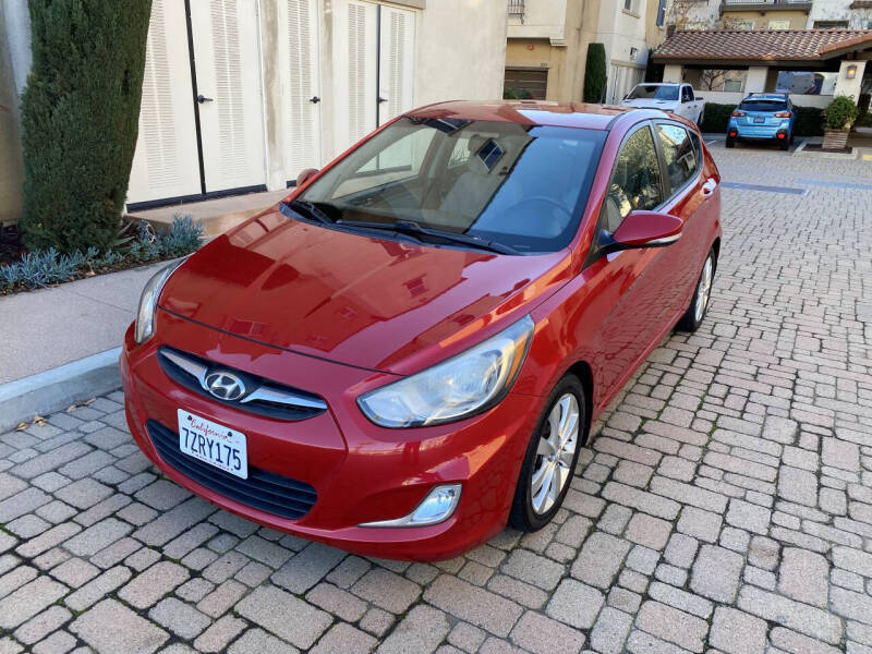 2013 Hyundai Accent SE