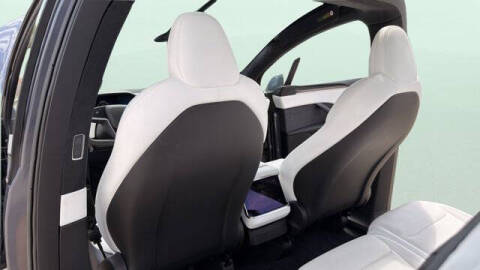 2023 Tesla Model X Standard Range