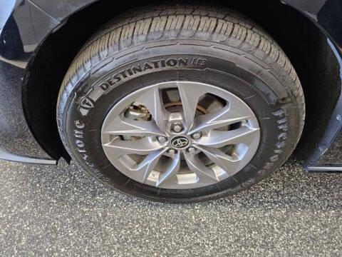 2023 Toyota Sienna LE 8-Passenger