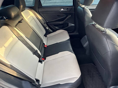 2019 Volkswagen Jetta R-Line