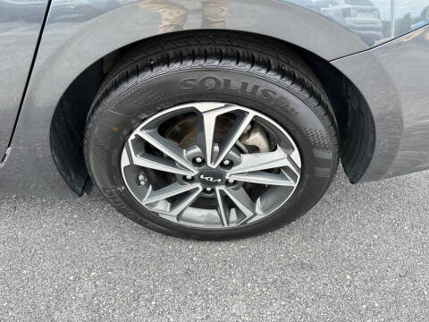 2024 Kia Forte LXS