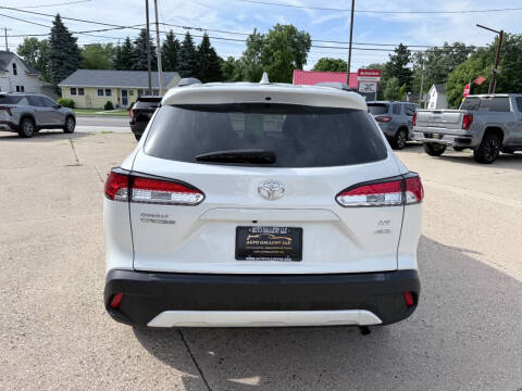 2022 Toyota Corolla Cross LE