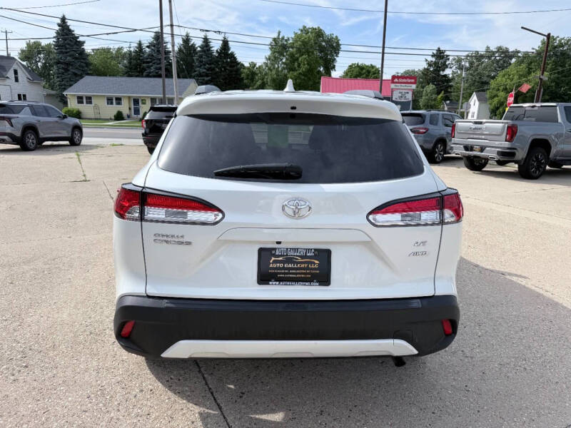 2022 Toyota Corolla Cross LE