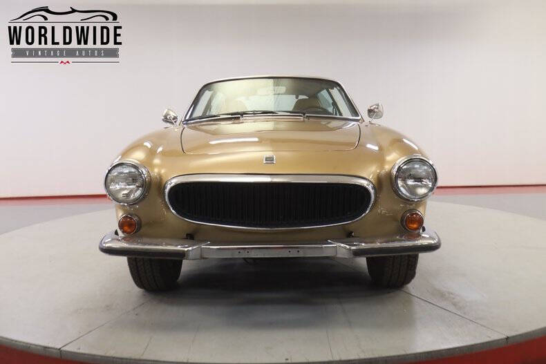 1972 Volvo P1800