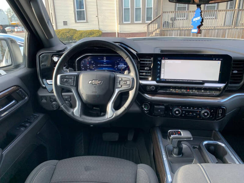 2023 Chevrolet Silverado 1500 RST