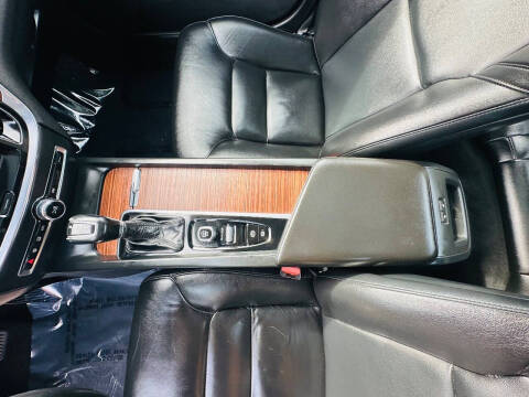 2021 Volvo S60 T6 Momentum