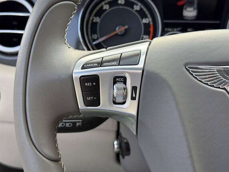 2015 Bentley Continental 37