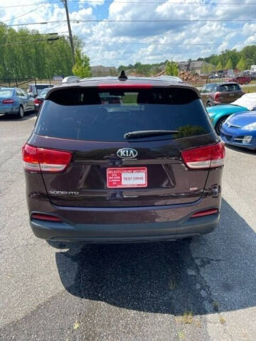 2016 Kia Sorento LX